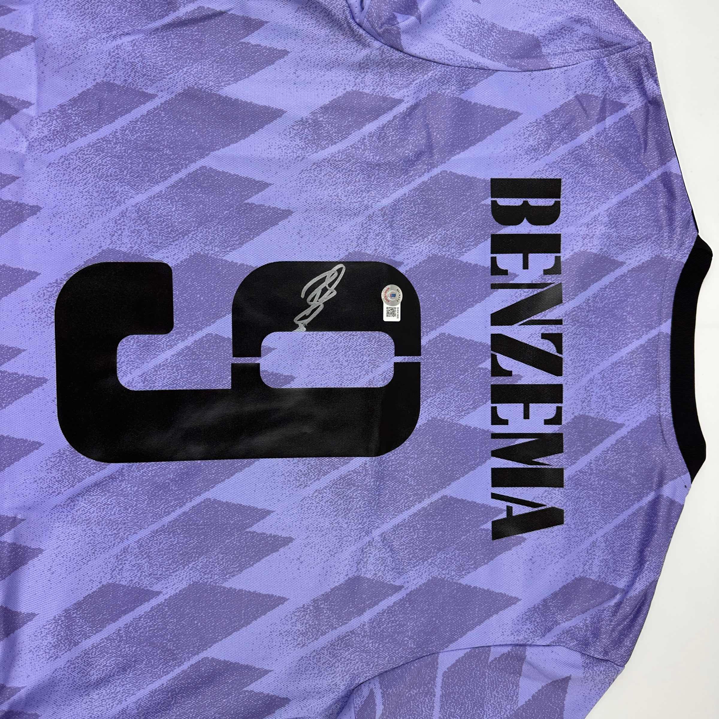 Autographed/Signed Karim Benzema Real Madrid 2022-23 Purple Soccer Jersey Beckett BAS COA